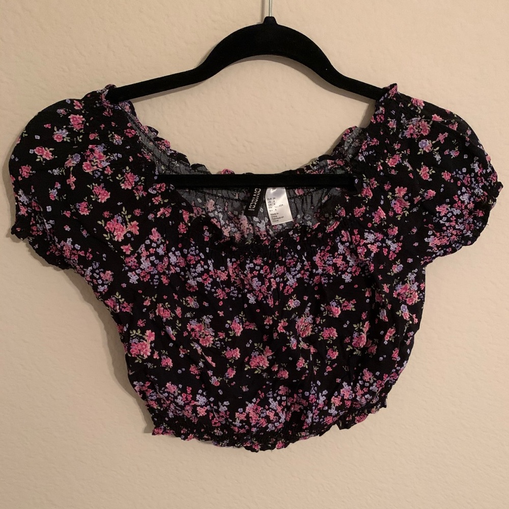 H&M Cropped Floral Top
